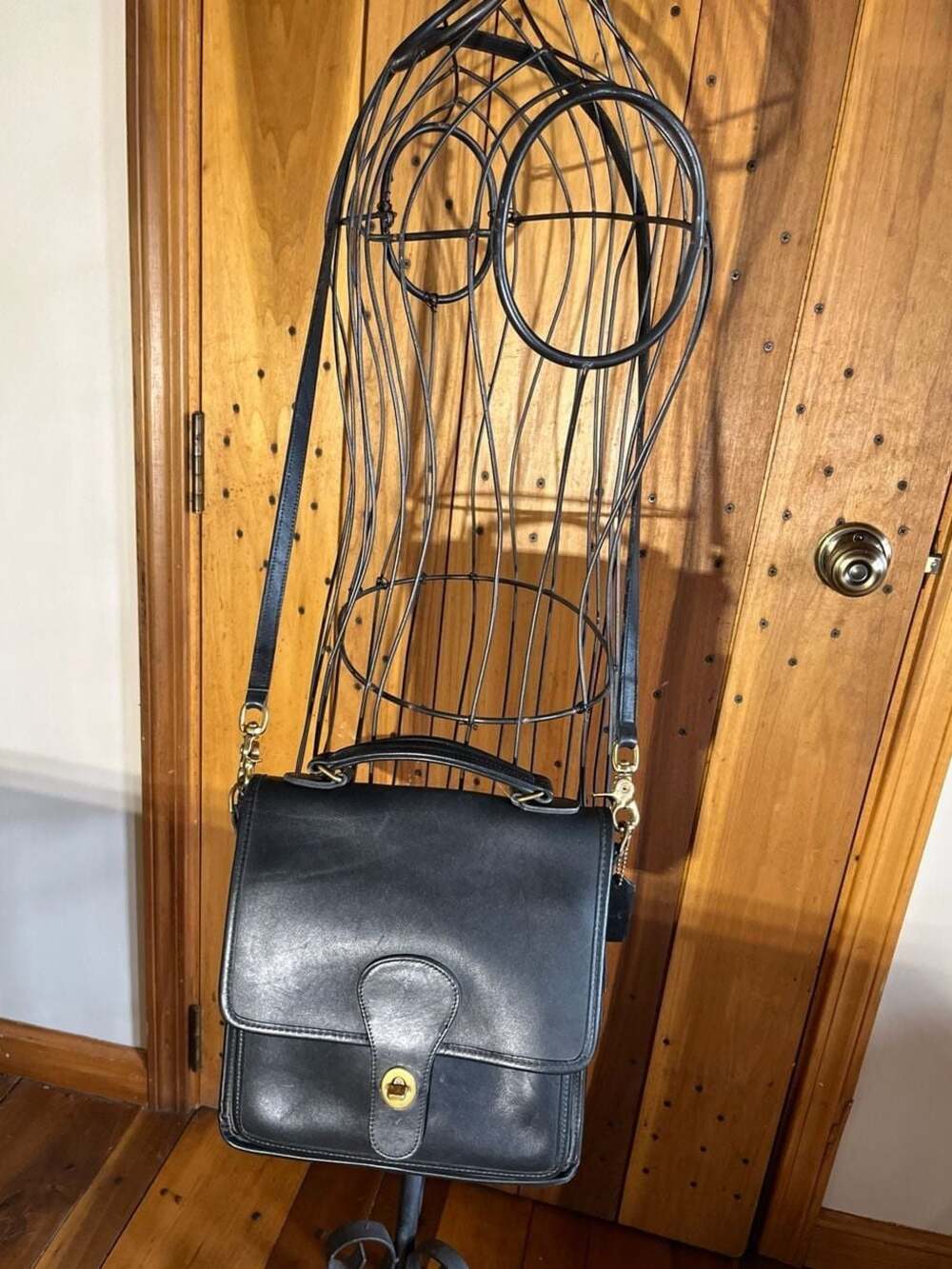 Vintage Coach Station Bag 5130 Black Leather Crossbody Handbag